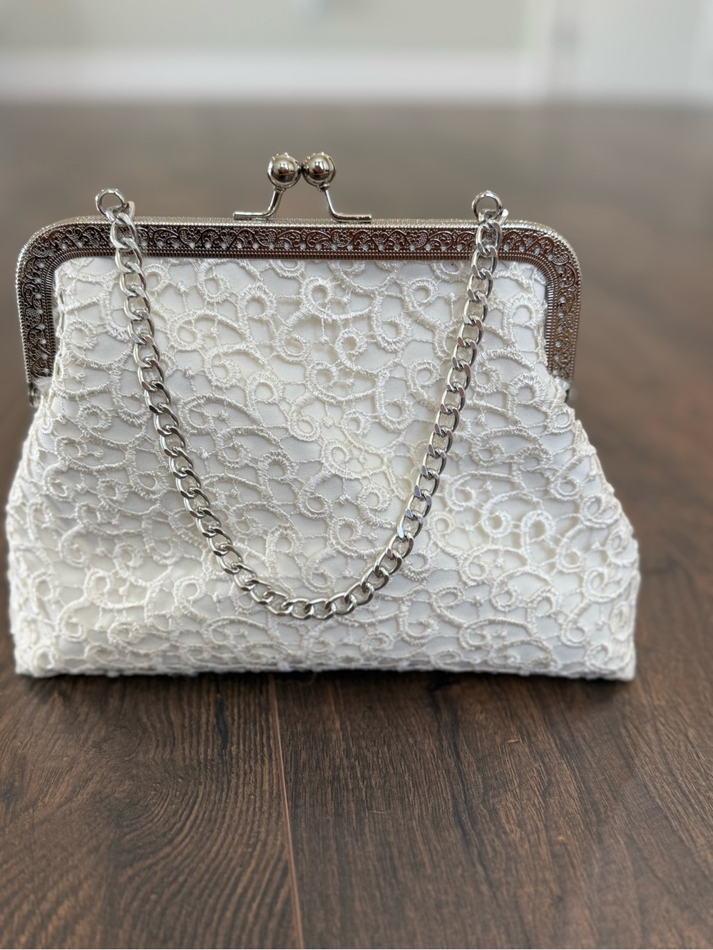 Vintage Ivory Lace Kiss Lock Evening Bag Bridal Purse Silver Chain
